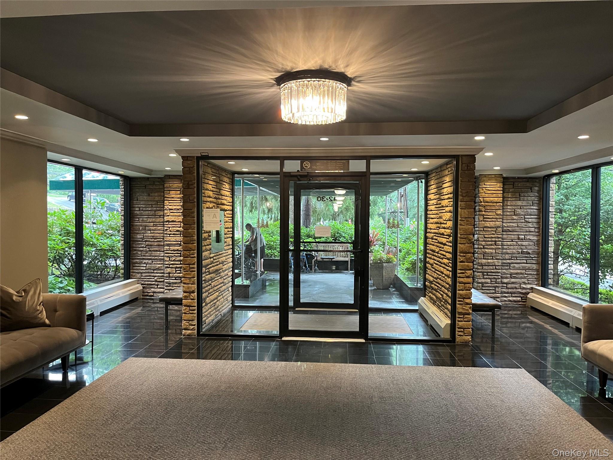 42-30 Douglaston Parkway # 2P, Douglaston, NY 11363