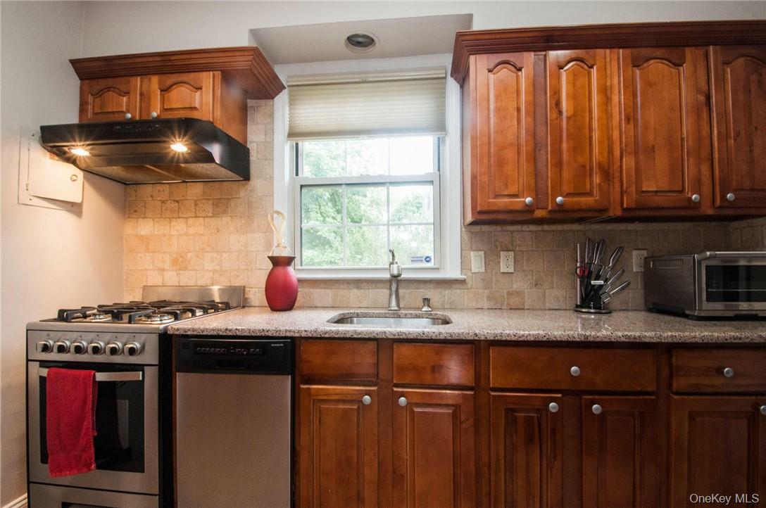 111 N Broadway # D5, White Plains, NY 10603