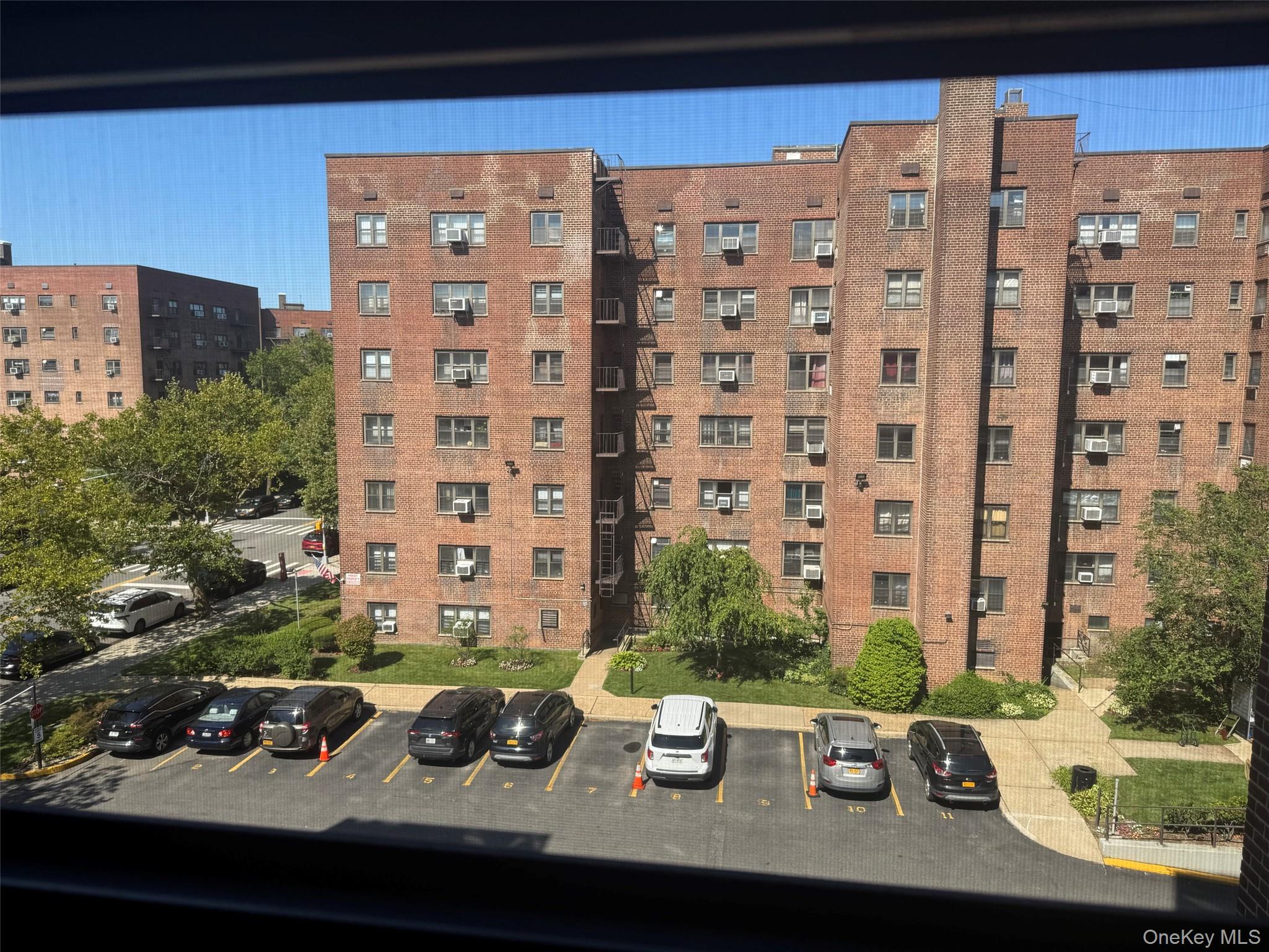 140-21 31 Road # 4J, Flushing, NY 11354