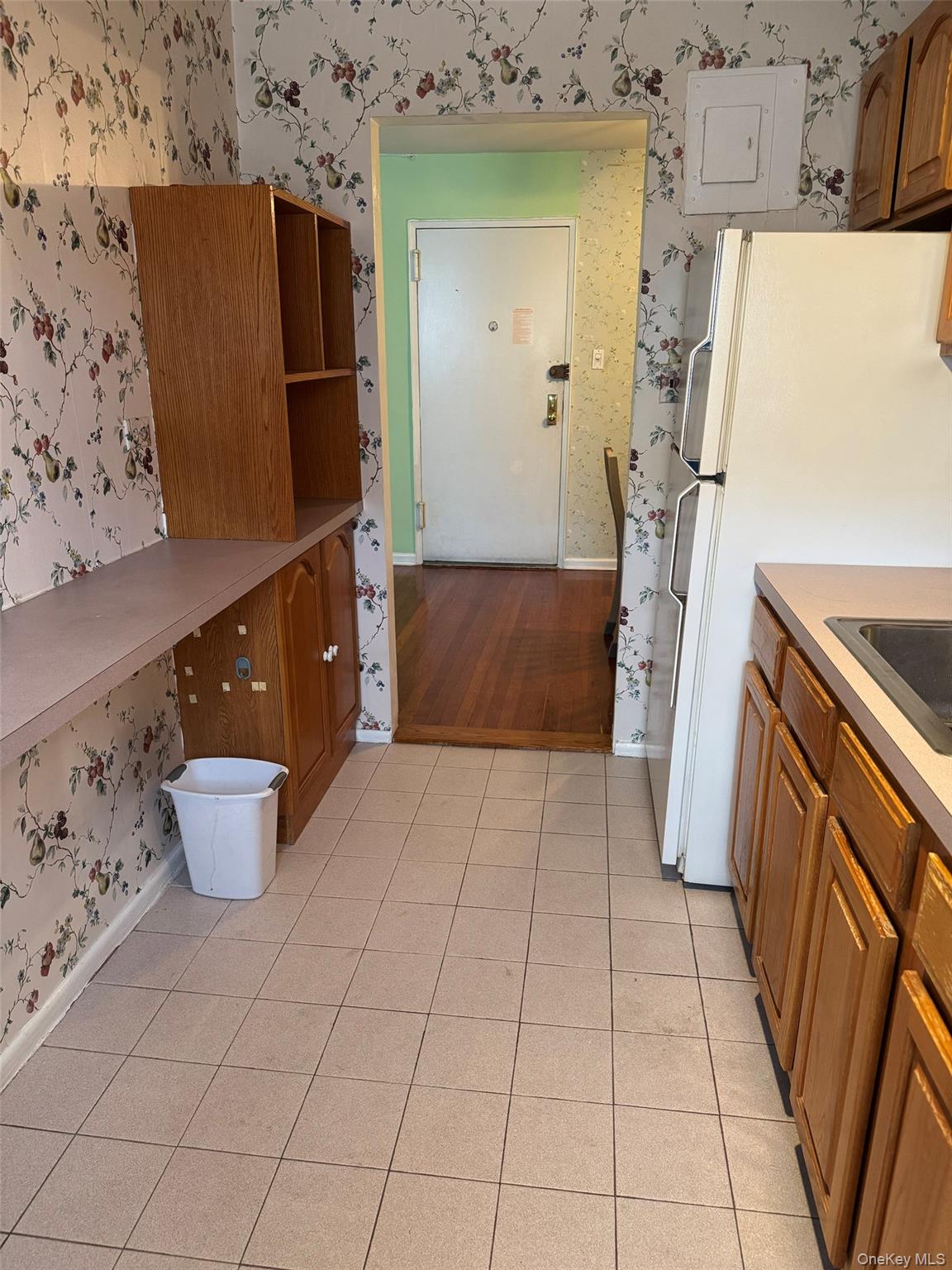 140-21 31 Road # 4J, Flushing, NY 11354