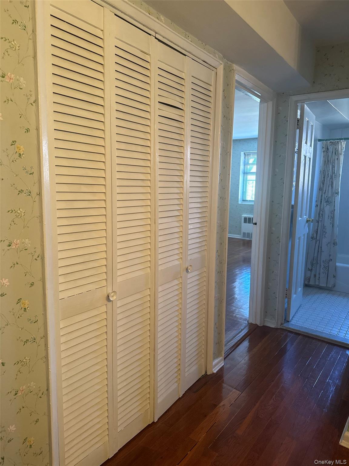 140-21 31 Road # 4J, Flushing, NY 11354