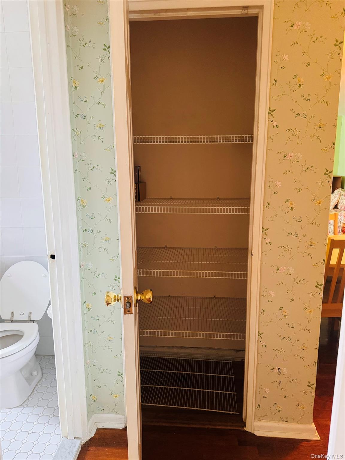 140-21 31 Road # 4J, Flushing, NY 11354