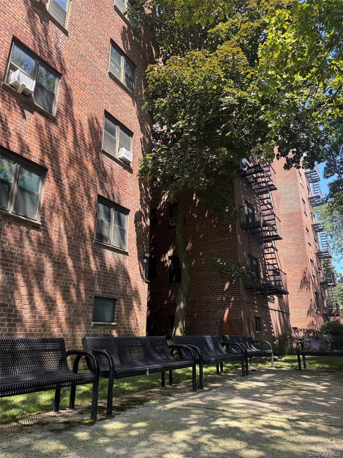 140-21 31 Road # 4J, Flushing, NY 11354