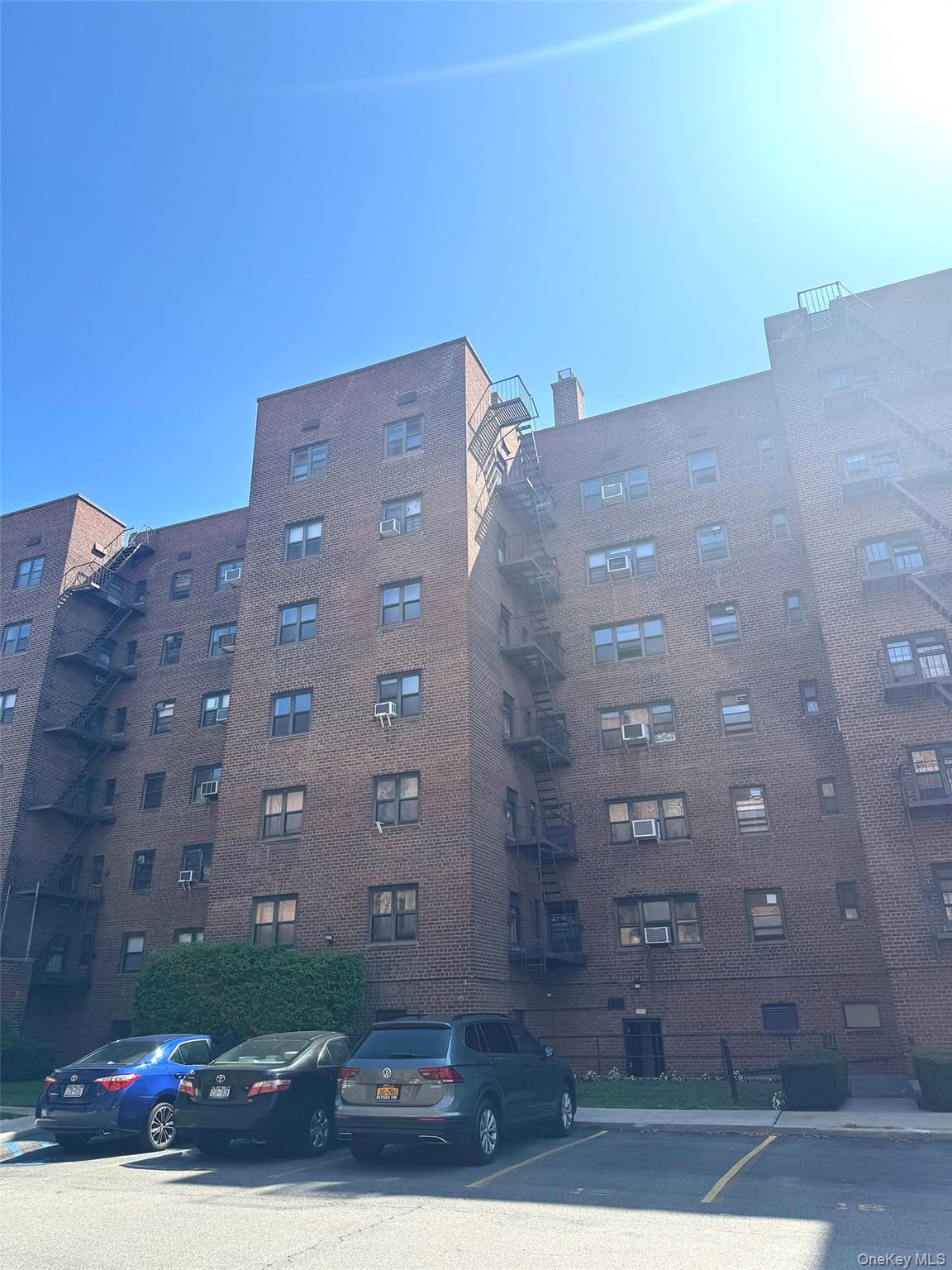 140-21 31 Road # 4J, Flushing, NY 11354