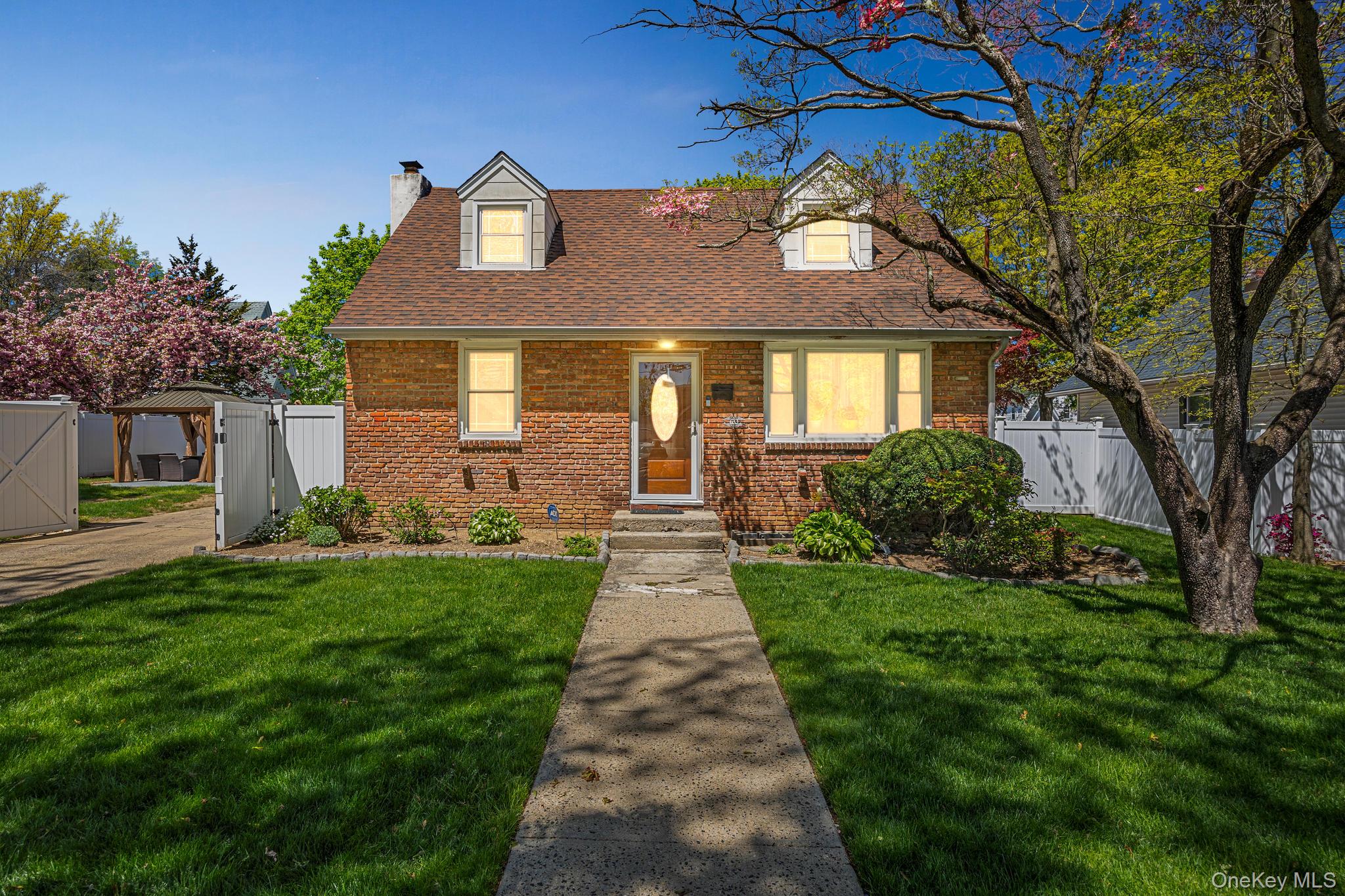 633 Stowe Avenue, Baldwin, NY 11510
