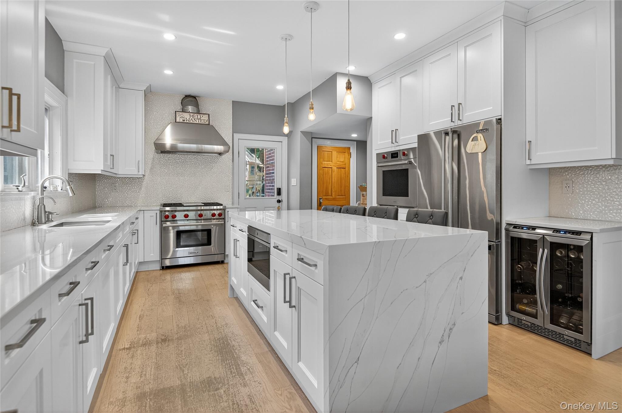 20 Hendrick Avenue, Glen Cove, NY 11542