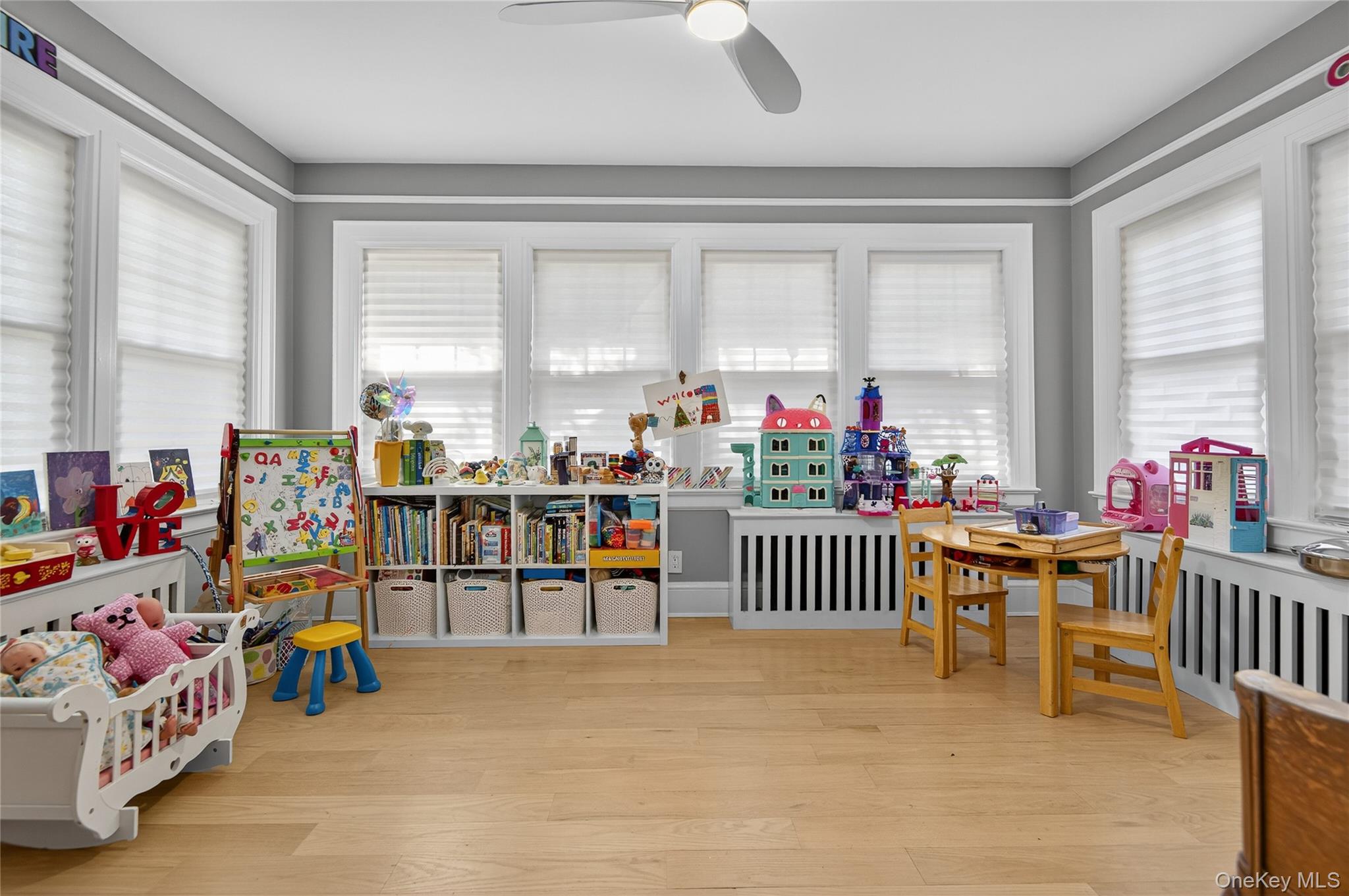 20 Hendrick Avenue, Glen Cove, NY 11542