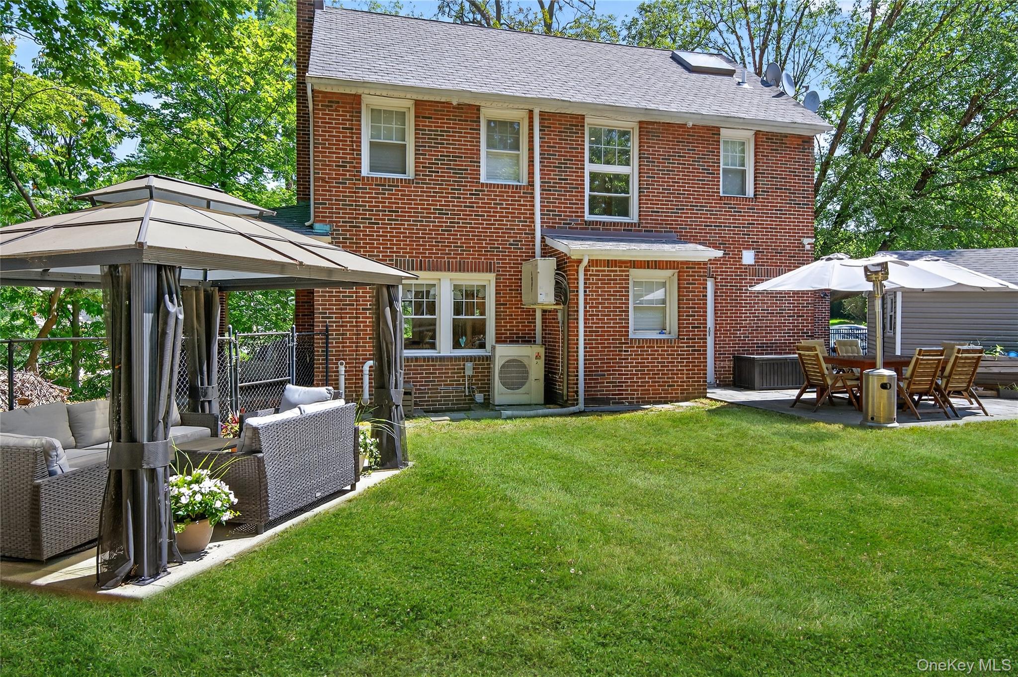 20 Hendrick Avenue, Glen Cove, NY 11542