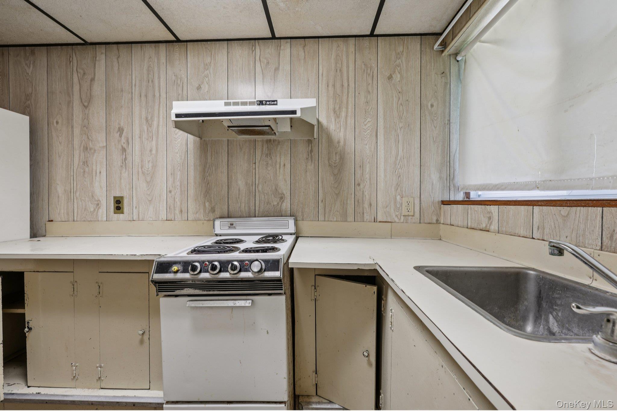 130 Hewitt Street, Lake Peekskill, NY 10537