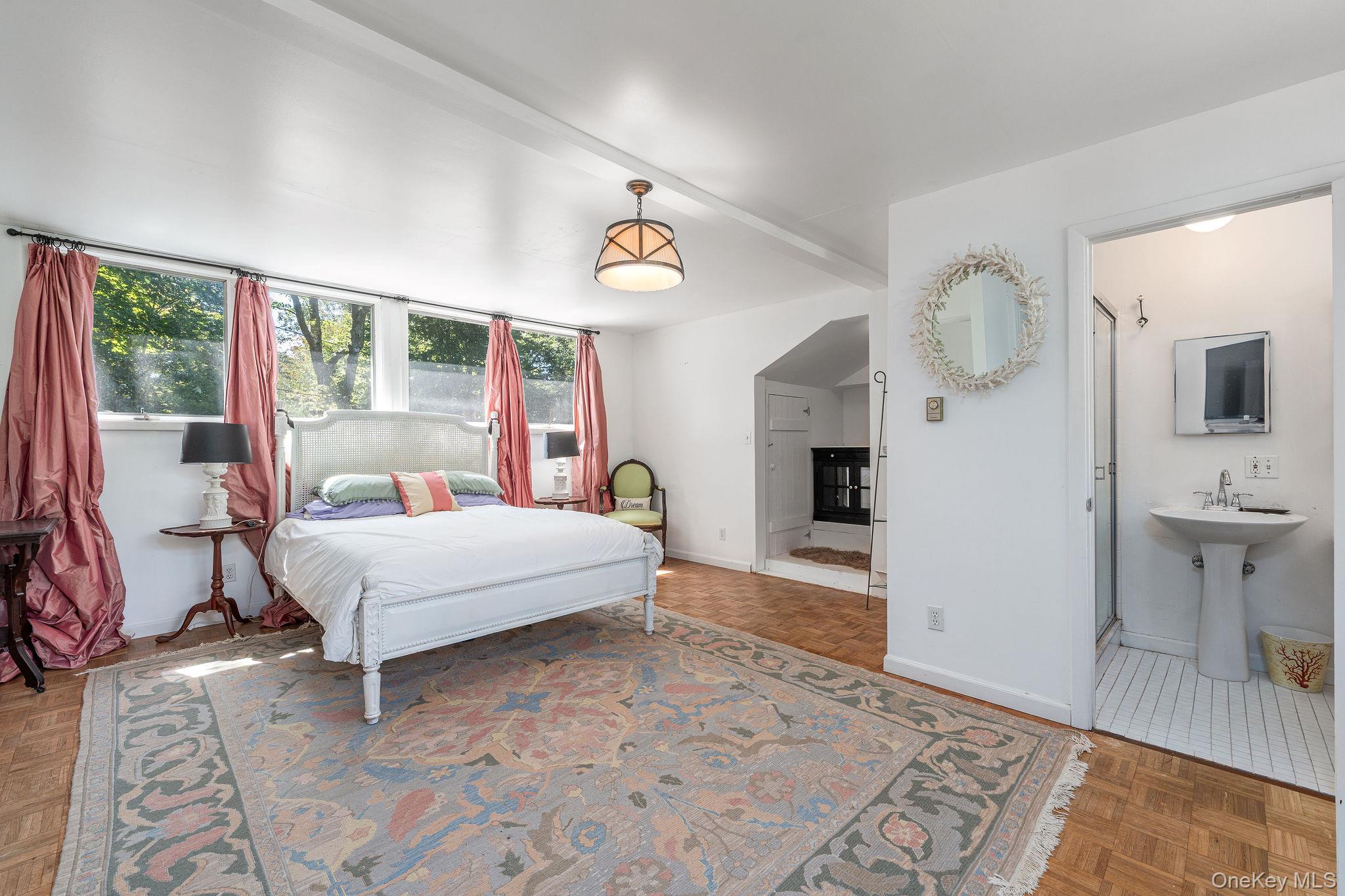 1 Gazon Road, Shelter Island, NY 11964