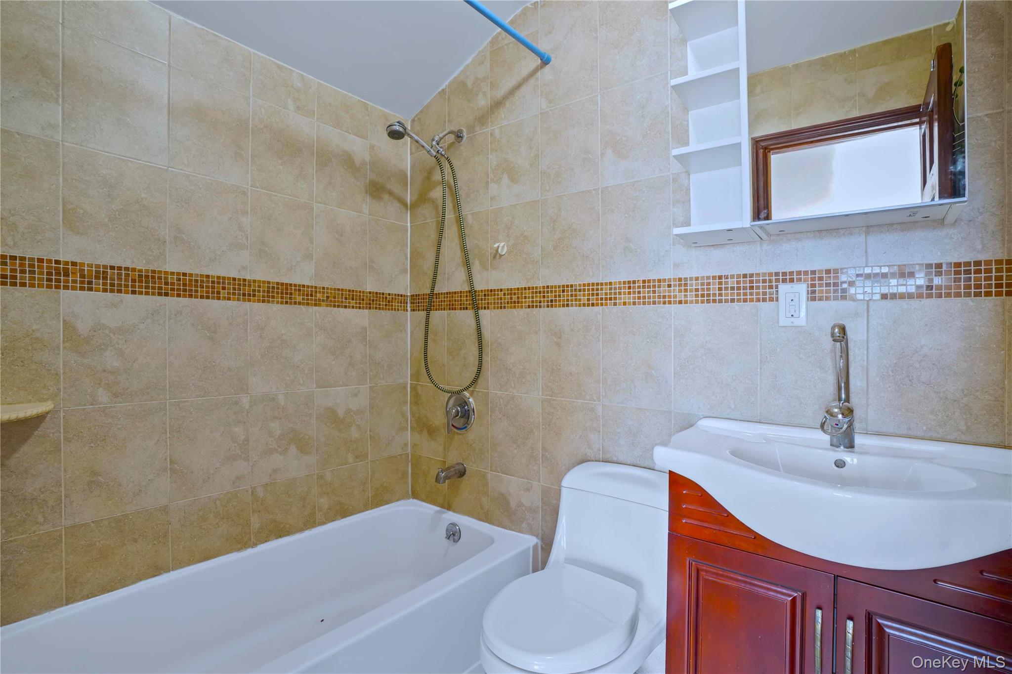 6536 Metropolitan Avenue, Middle Village, NY 11379