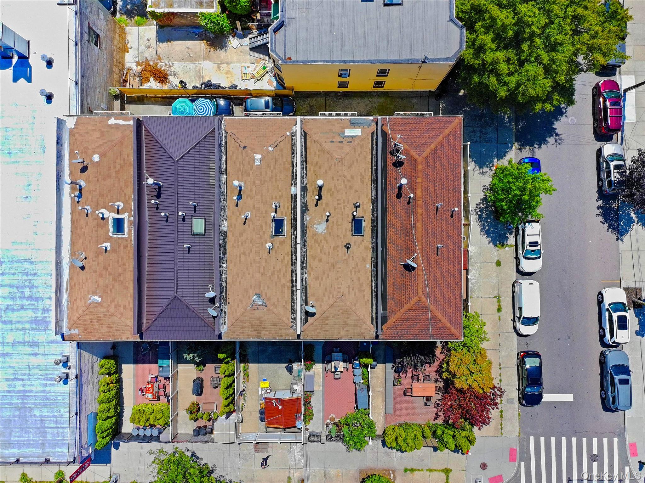 6536 Metropolitan Avenue, Middle Village, NY 11379