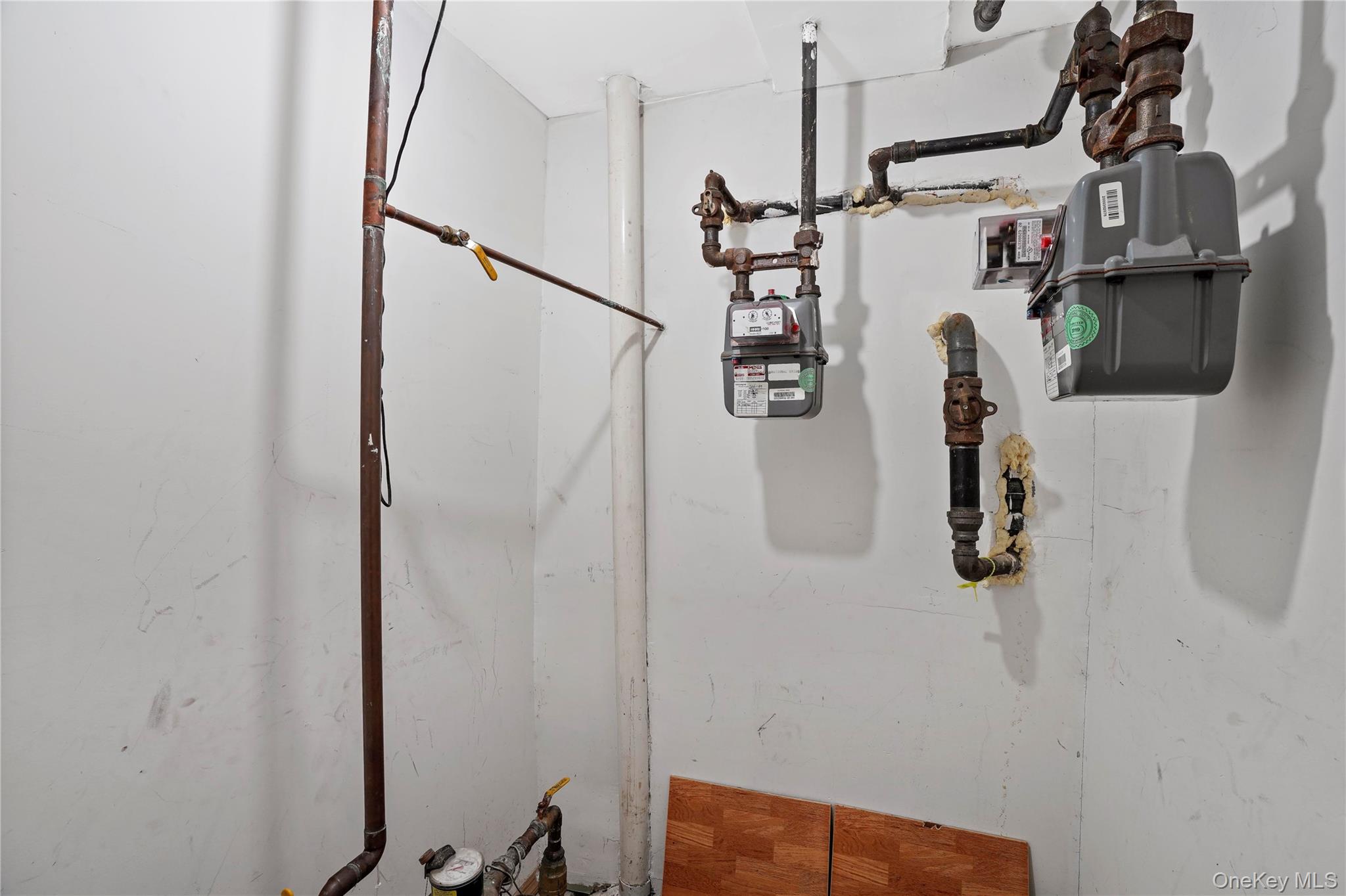 6536 Metropolitan Avenue, Middle Village, NY 11379