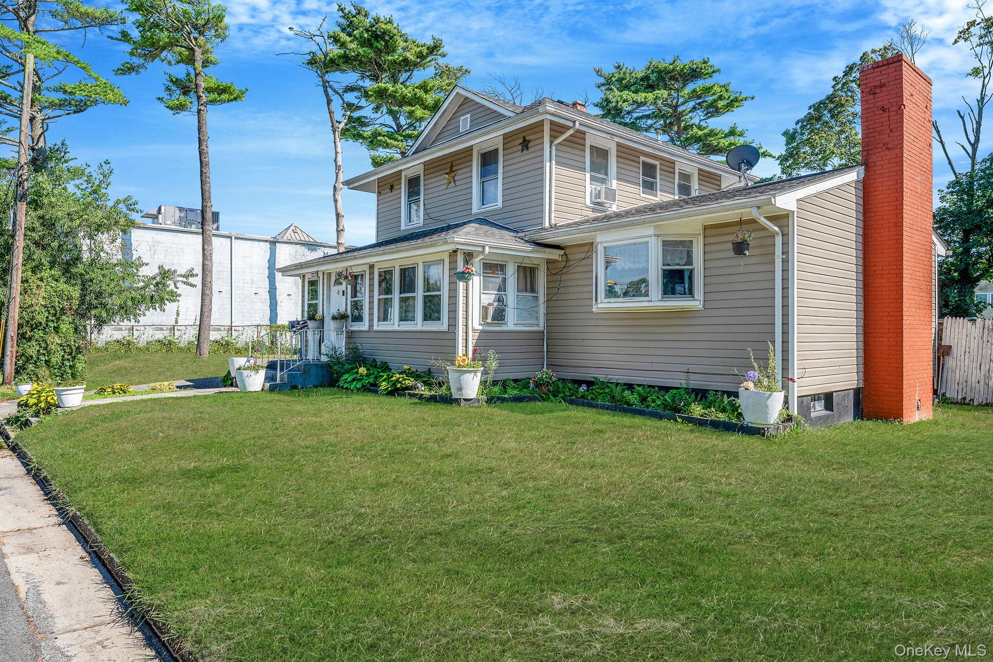 74 Taber Street, Patchogue, NY 11772