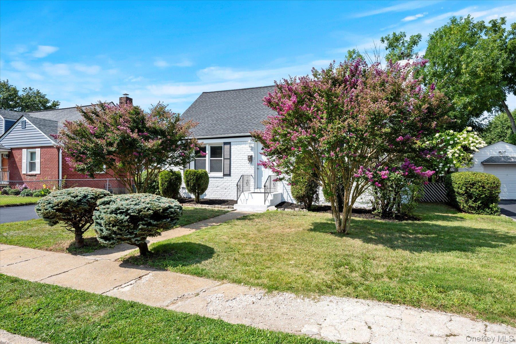 227 Warren Street, Uniondale, NY 11553