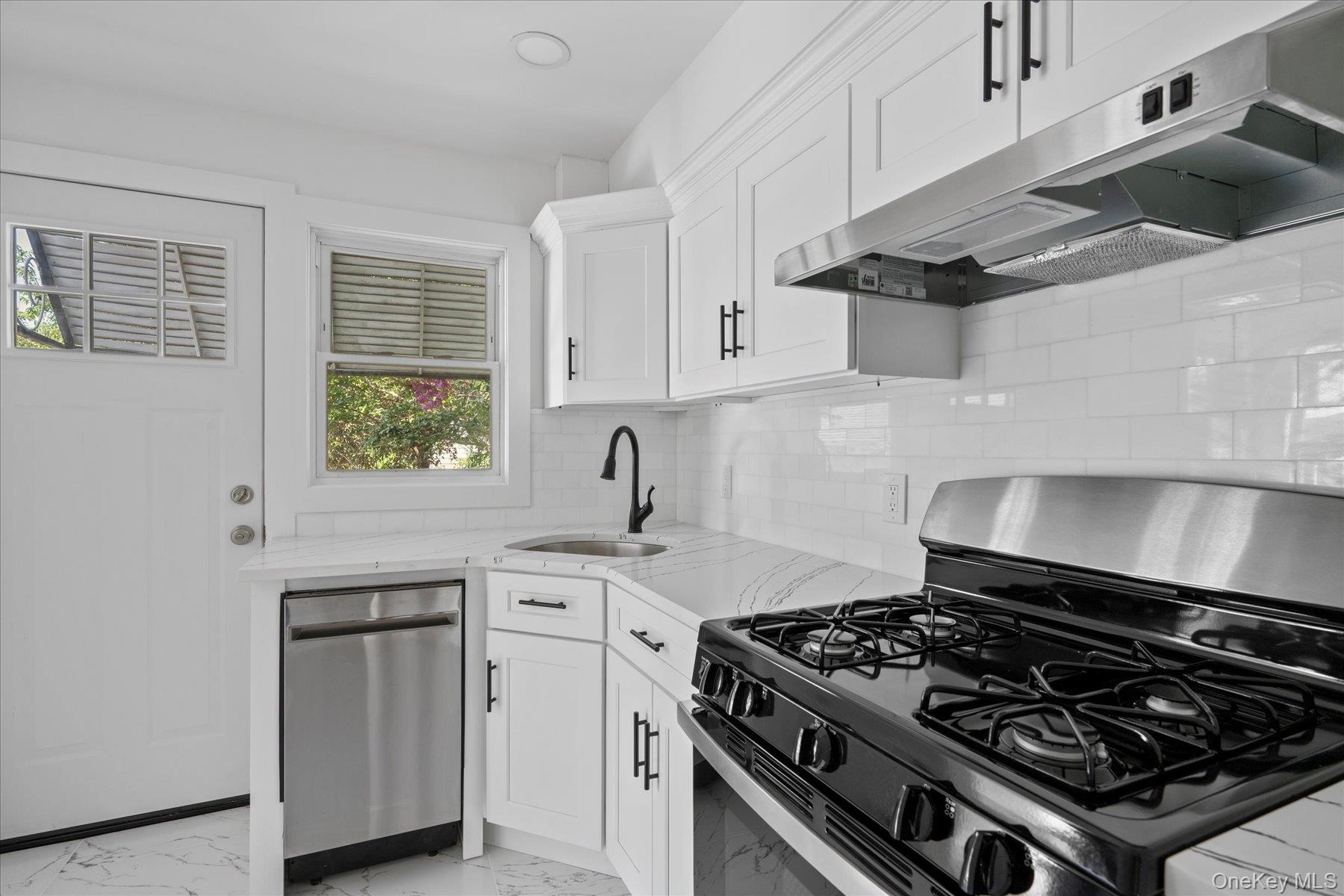 227 Warren Street, Uniondale, NY 11553