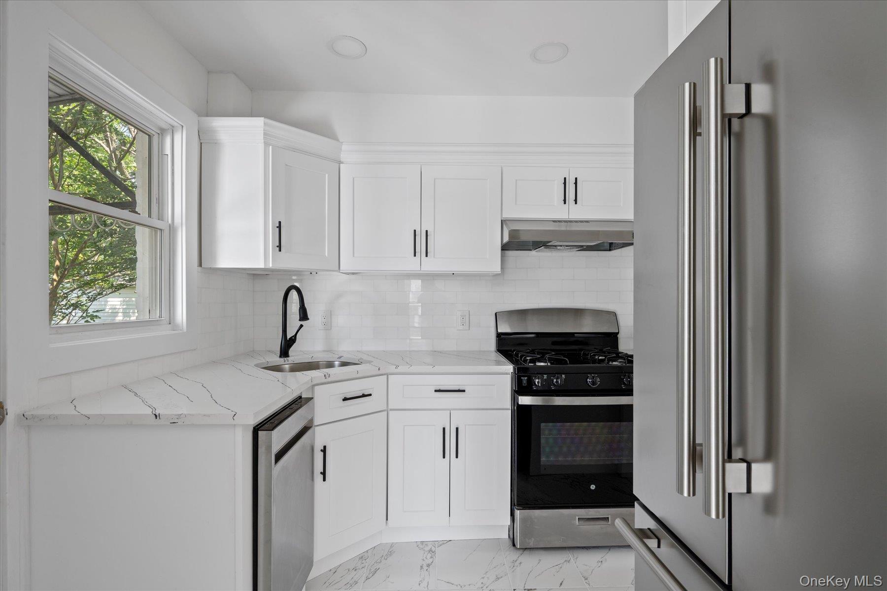 227 Warren Street, Uniondale, NY 11553