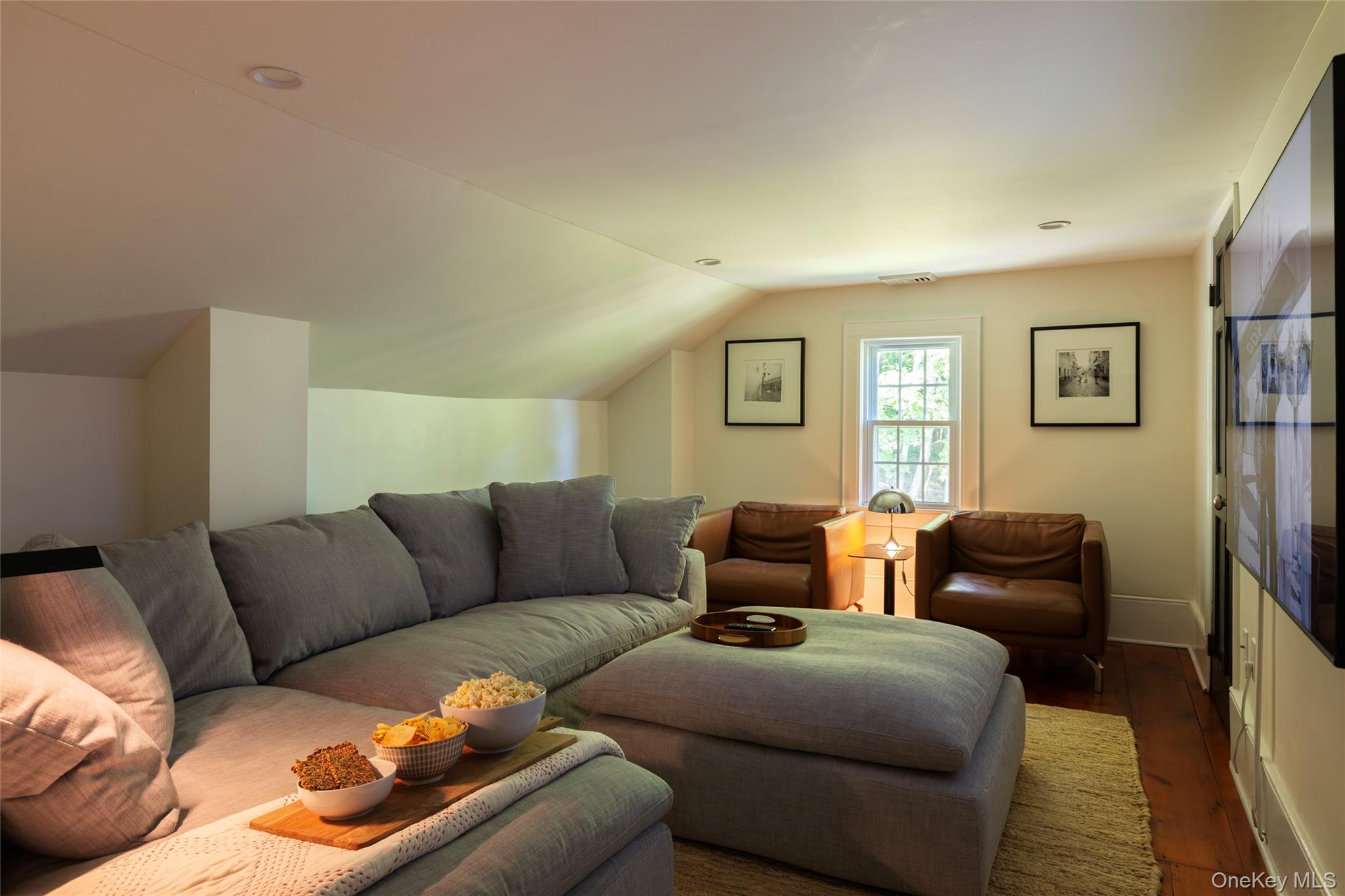 164 Vassar Road, Poughkeepsie, NY 12603