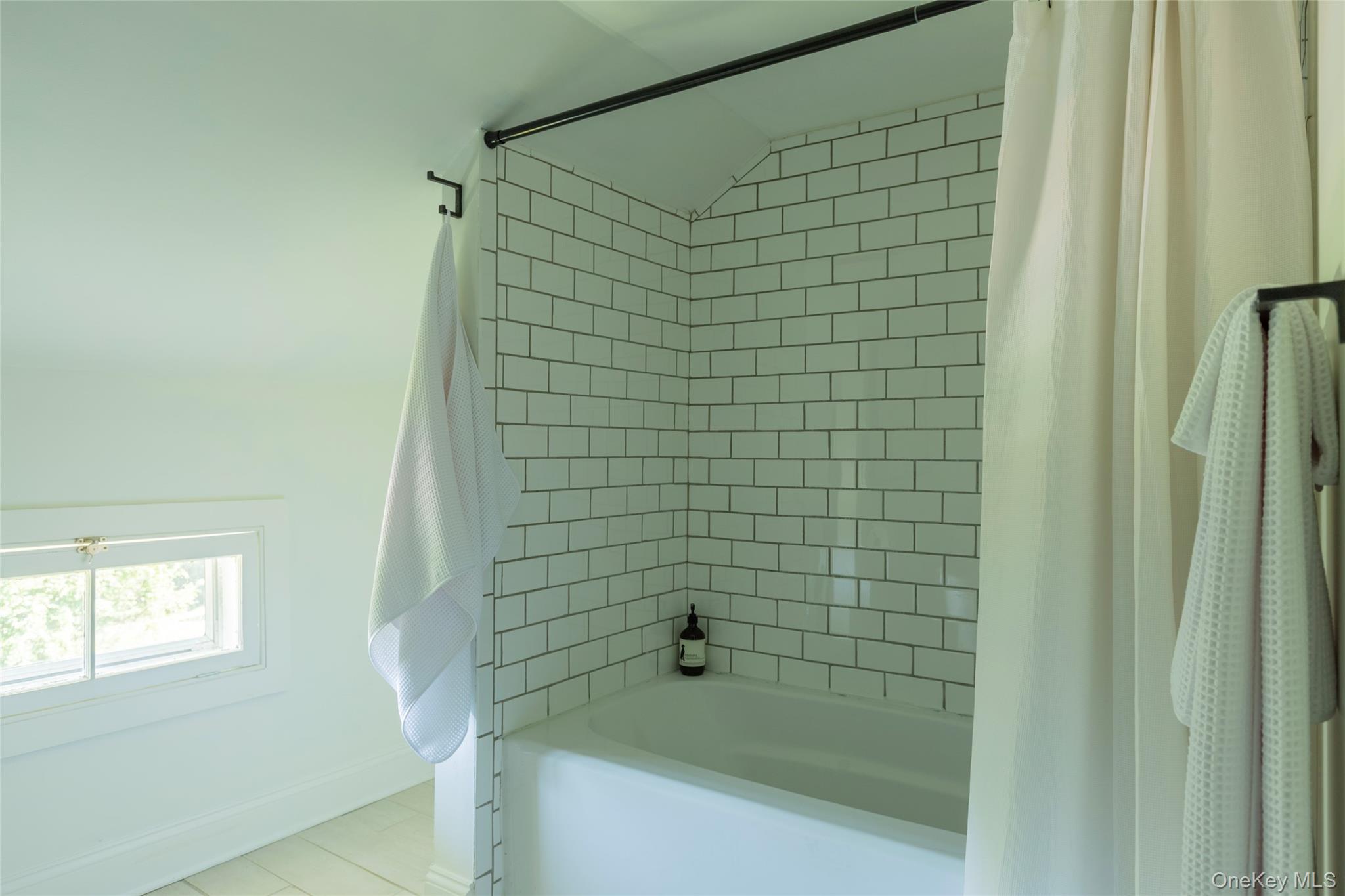 164 Vassar Road, Poughkeepsie, NY 12603