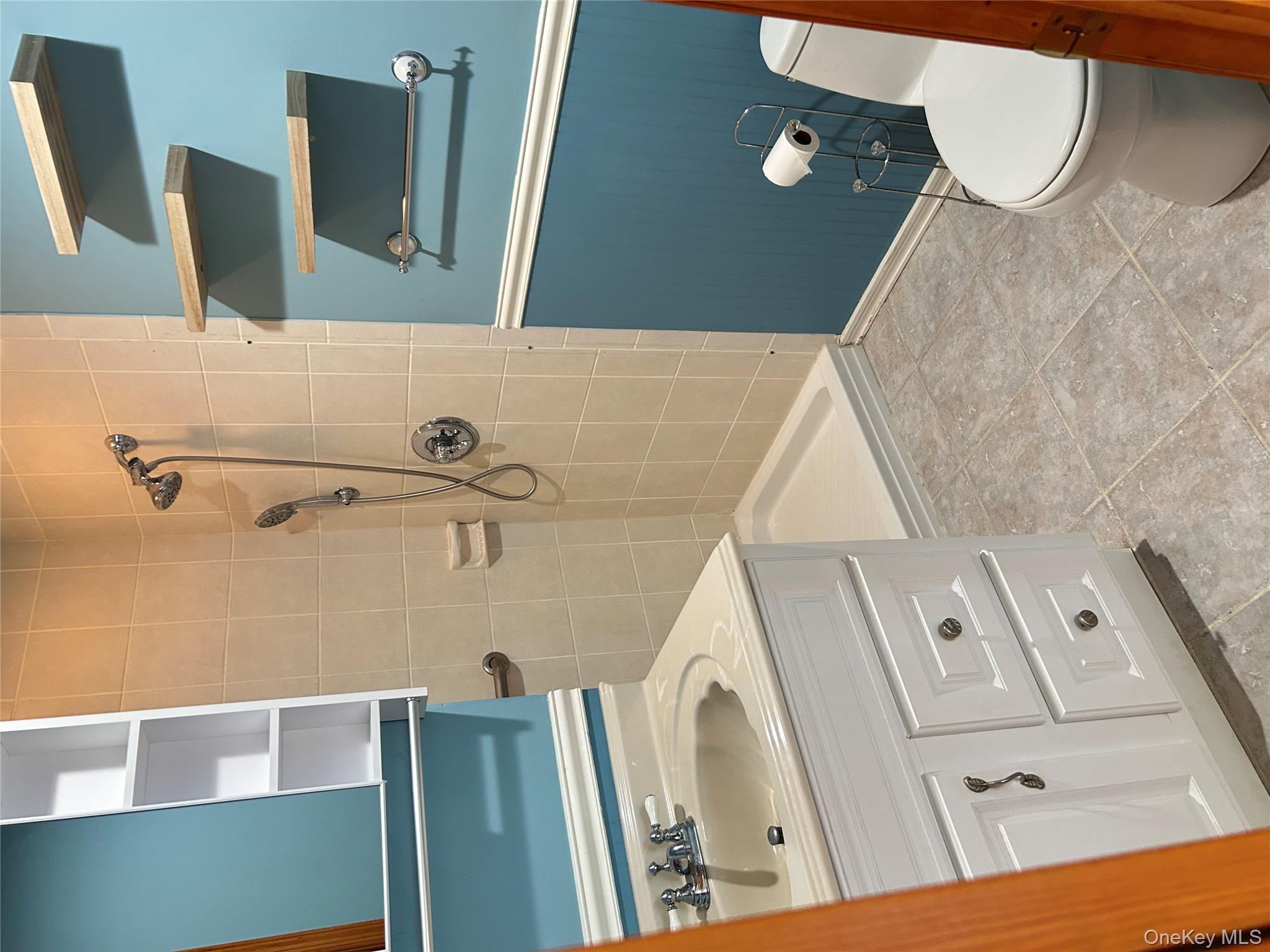 3068 Xavier Place, Oceanside, NY 11572