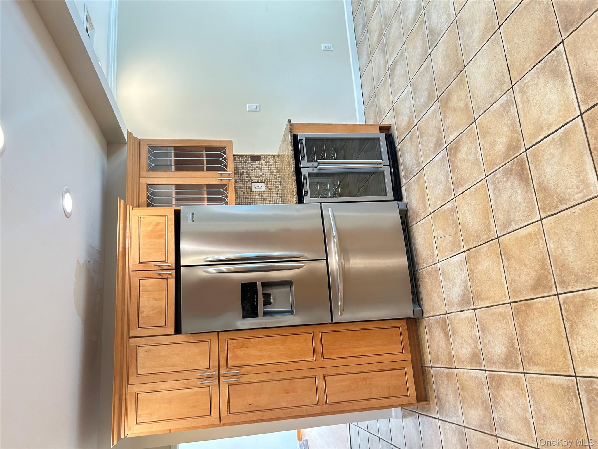 3068 Xavier Place, Oceanside, NY 11572