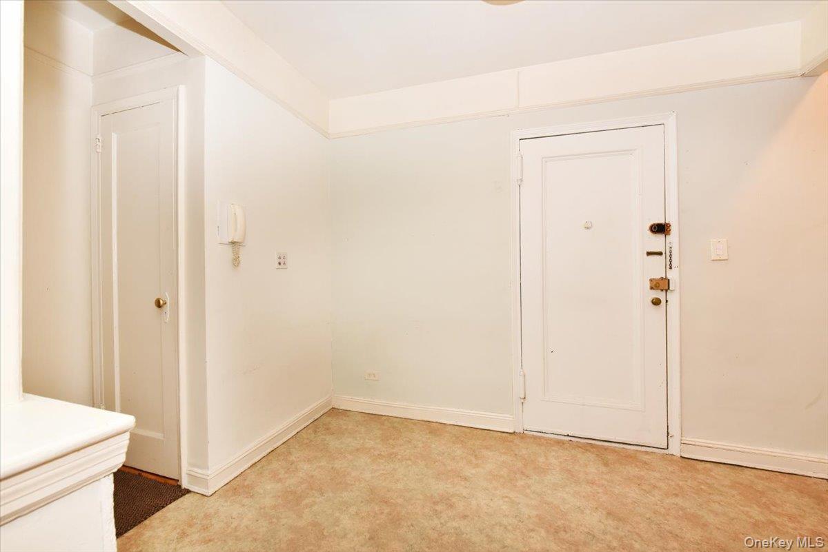 6574 Saunders Street # 3H, Rego Park, NY 11374