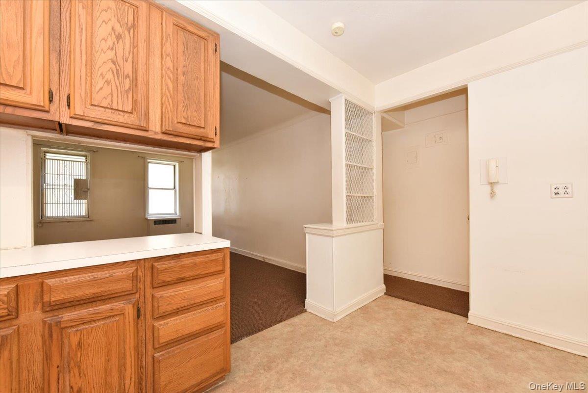 6574 Saunders Street # 3H, Rego Park, NY 11374