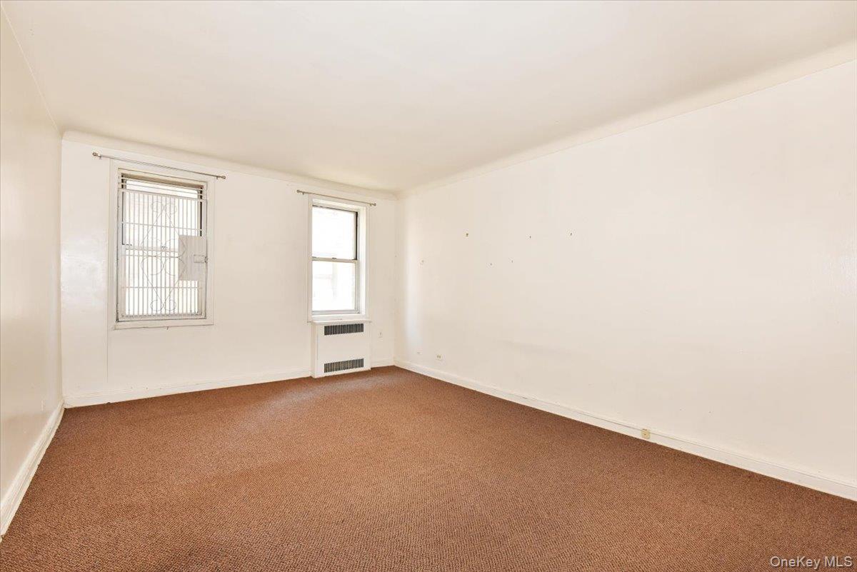 6574 Saunders Street # 3H, Rego Park, NY 11374