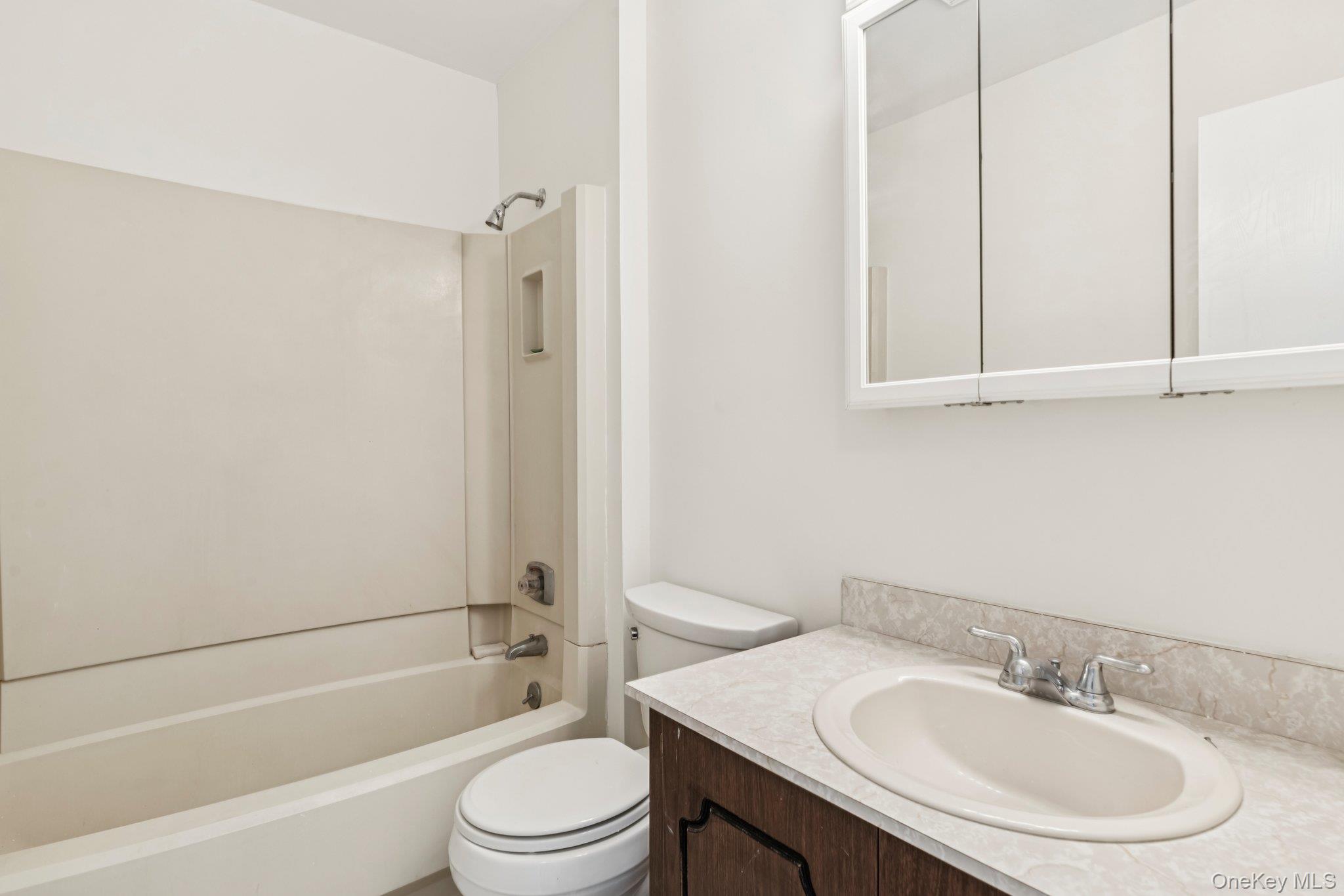 102 Gotham Way, Saint James, NY 11780