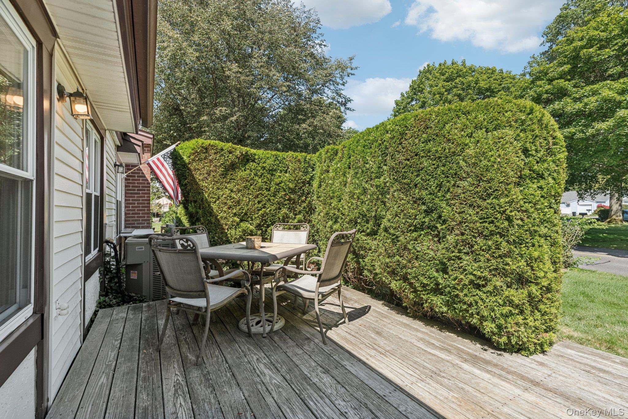 102 Gotham Way, Saint James, NY 11780