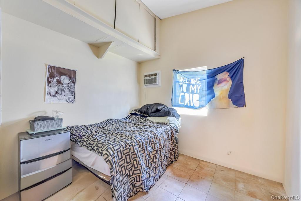 42 Richmond Street, Islip, NY 11751