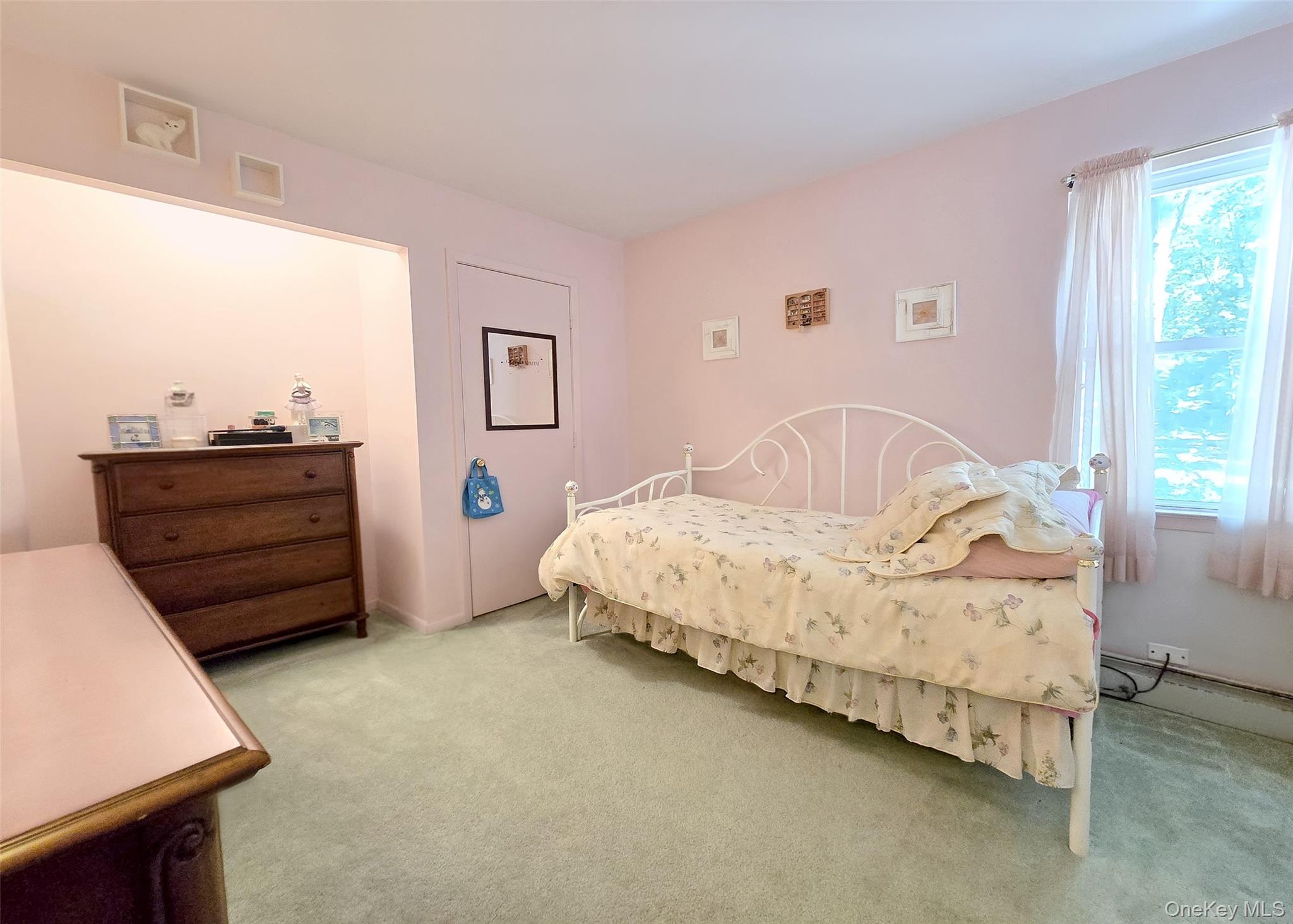 3 Ross Court, Manorville, NY 11949