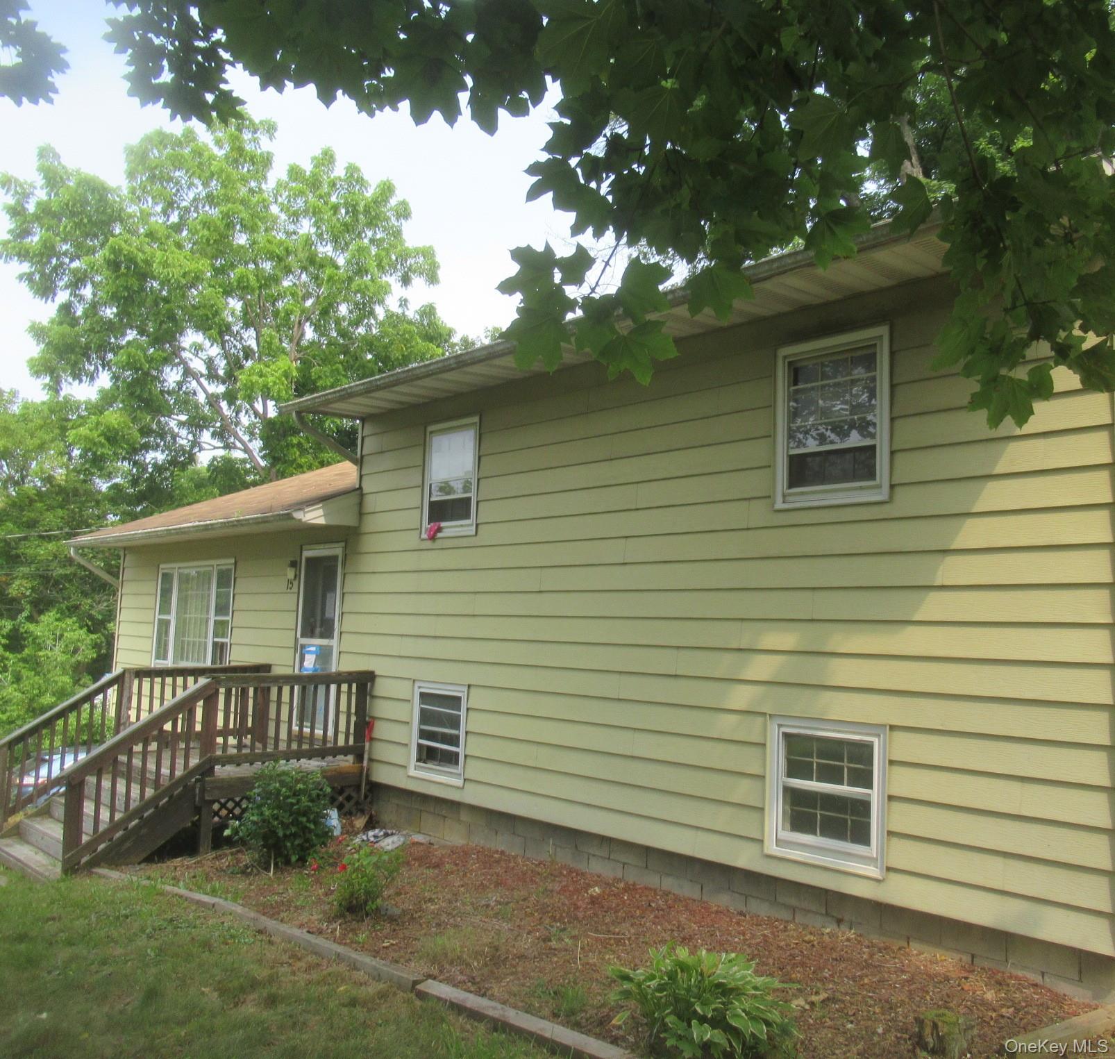 15 Barbara Lane, Pleasant Valley, NY 12569