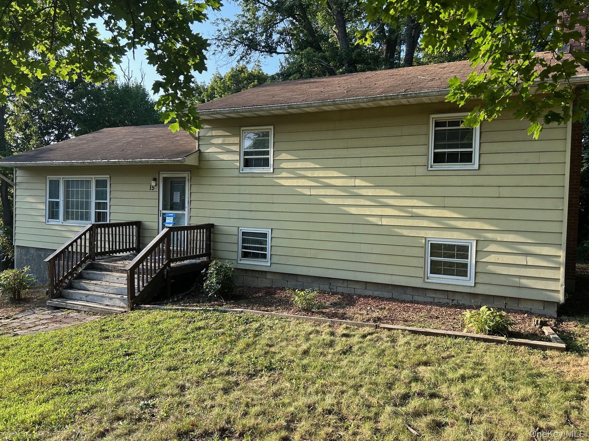 15 Barbara Lane, Pleasant Valley, NY 12569