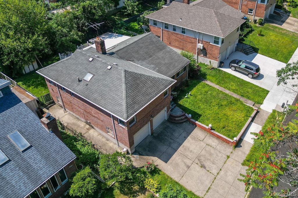 222-60 Birmington Parkway, Bayside, NY 11364