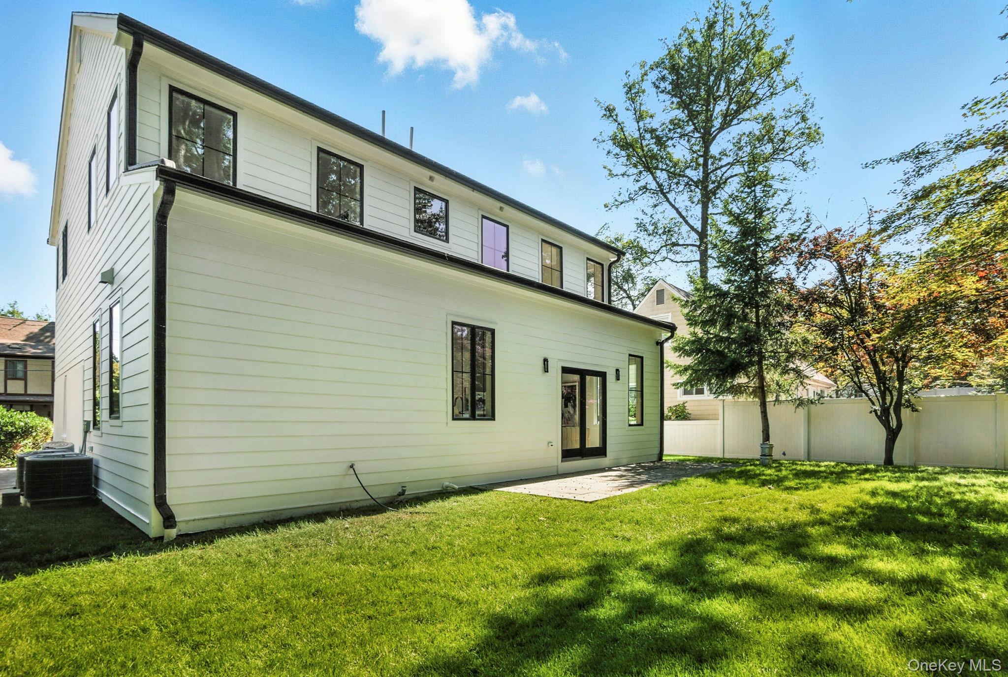 14 Shady Lane, Scarsdale, NY 10583