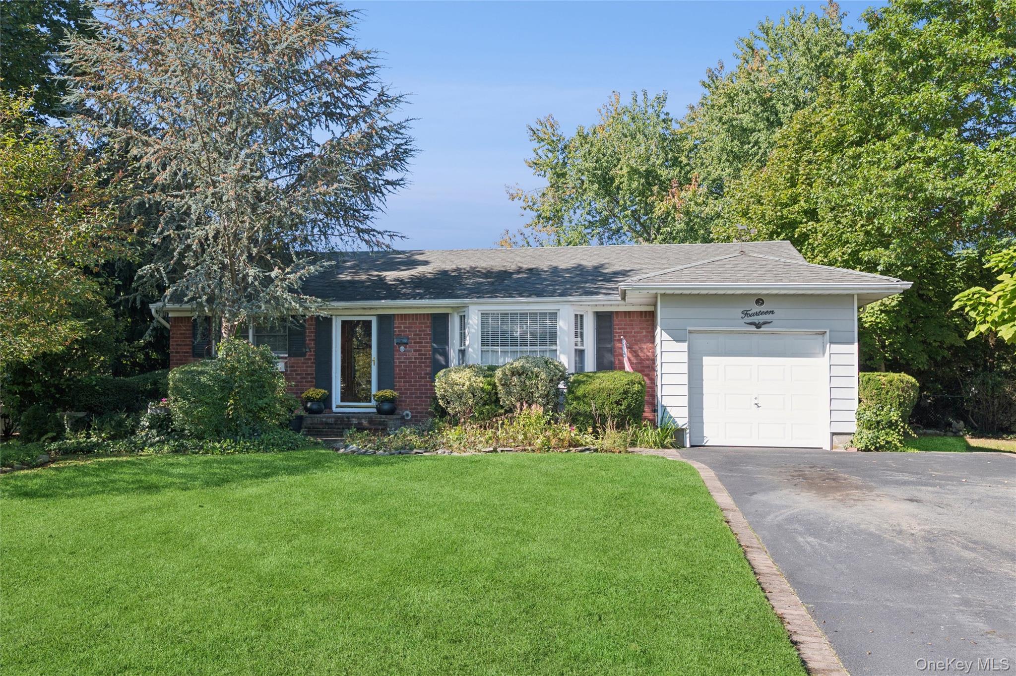 14 Radburn Drive, Commack, NY 11725