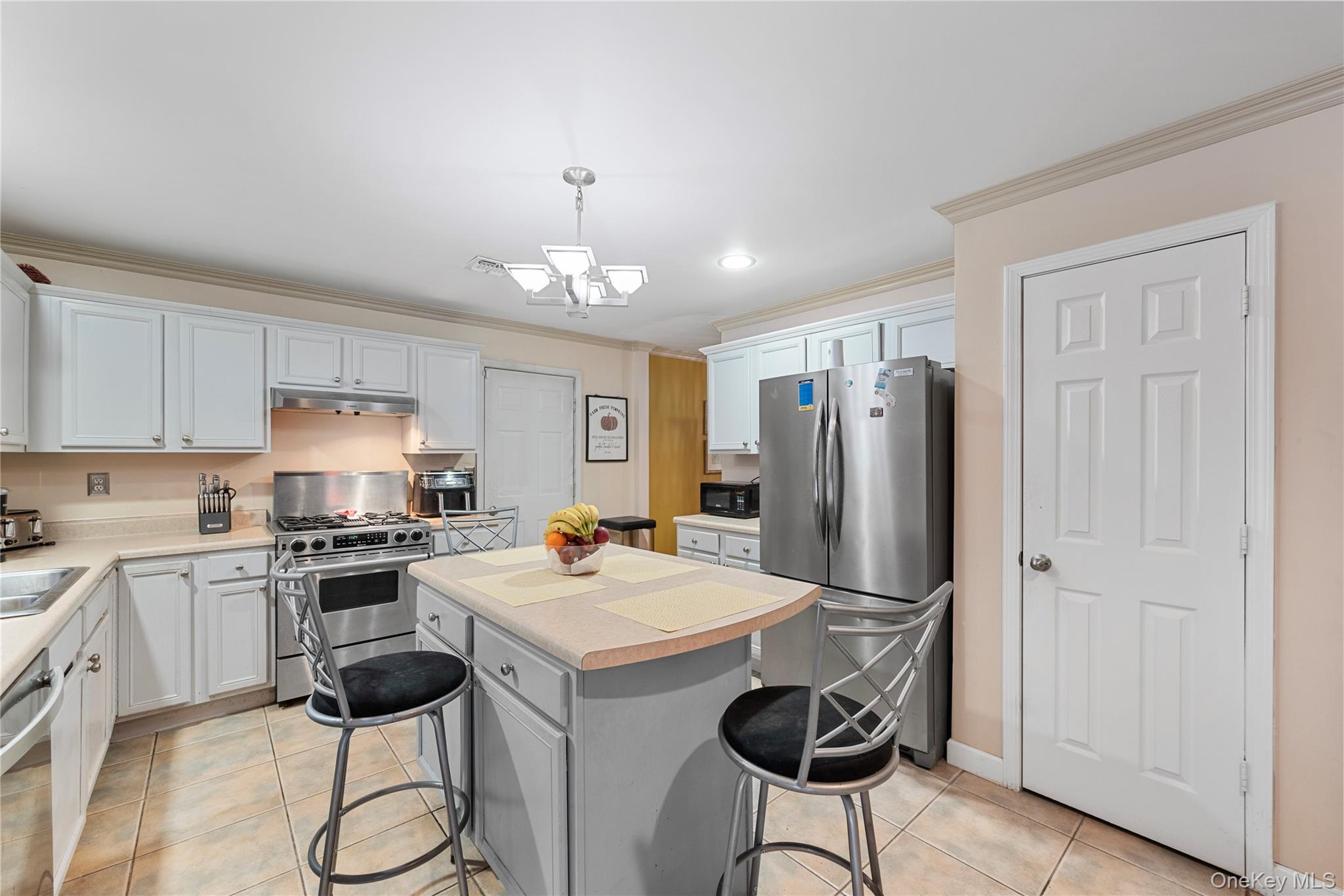 88 James Clark Drive, Middletown, NY 10940