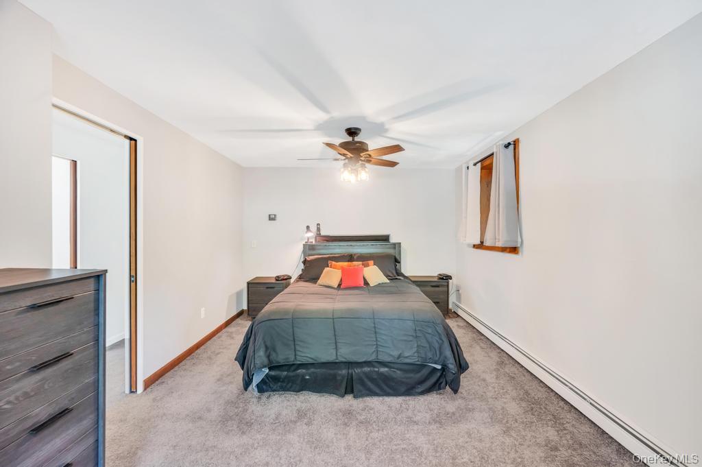 5 Panther Path, Miller Place, NY 11764