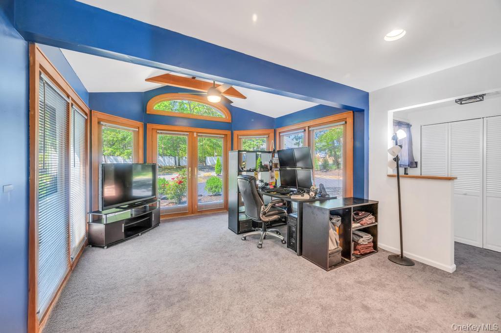 5 Panther Path, Miller Place, NY 11764