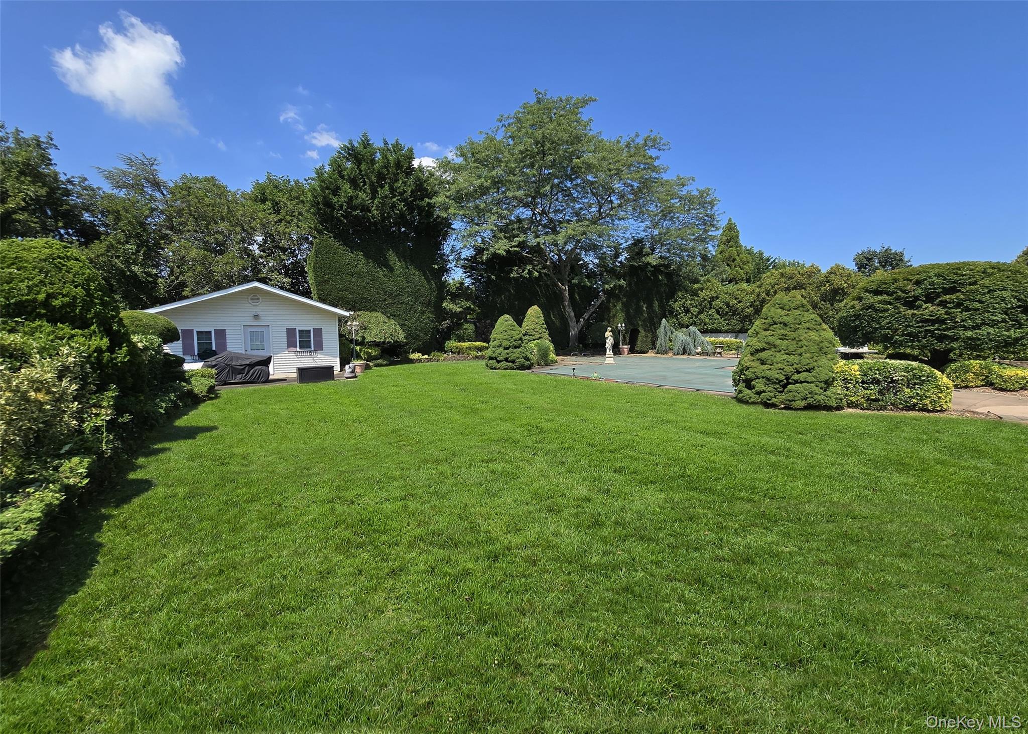 1130 Broadway Avenue, Holbrook, NY 11741