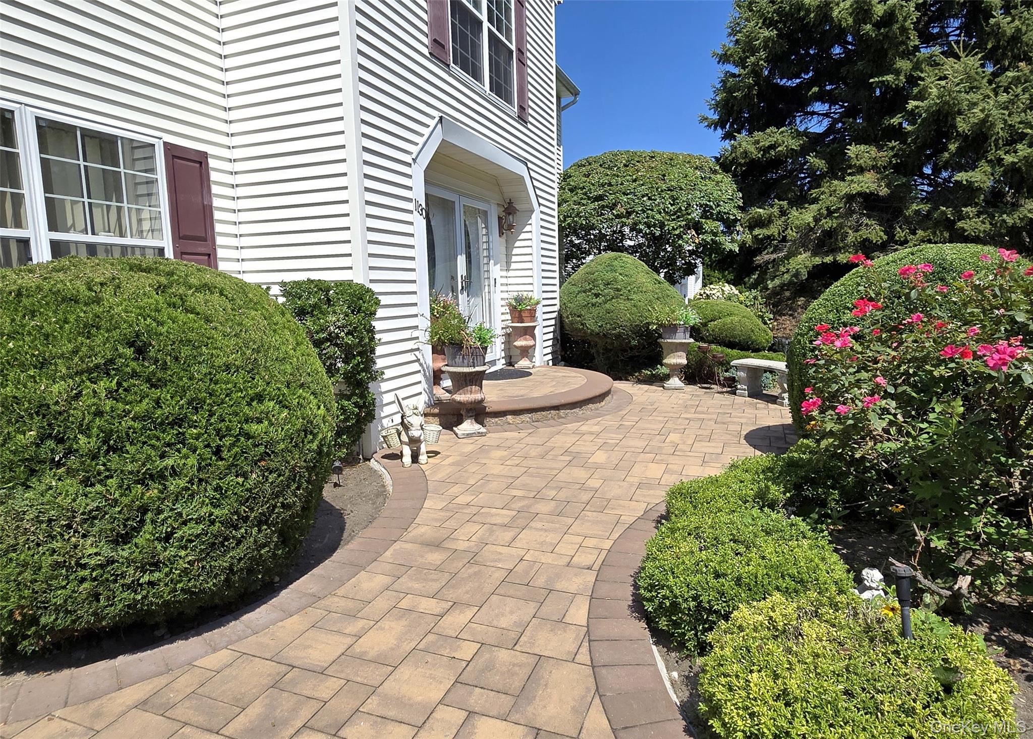 1130 Broadway Avenue, Holbrook, NY 11741