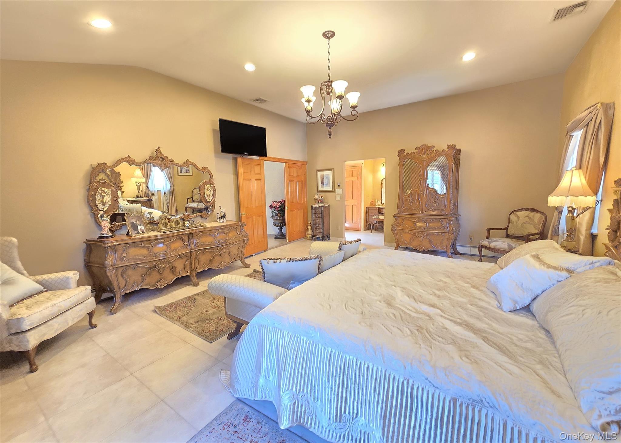 1130 Broadway Avenue, Holbrook, NY 11741