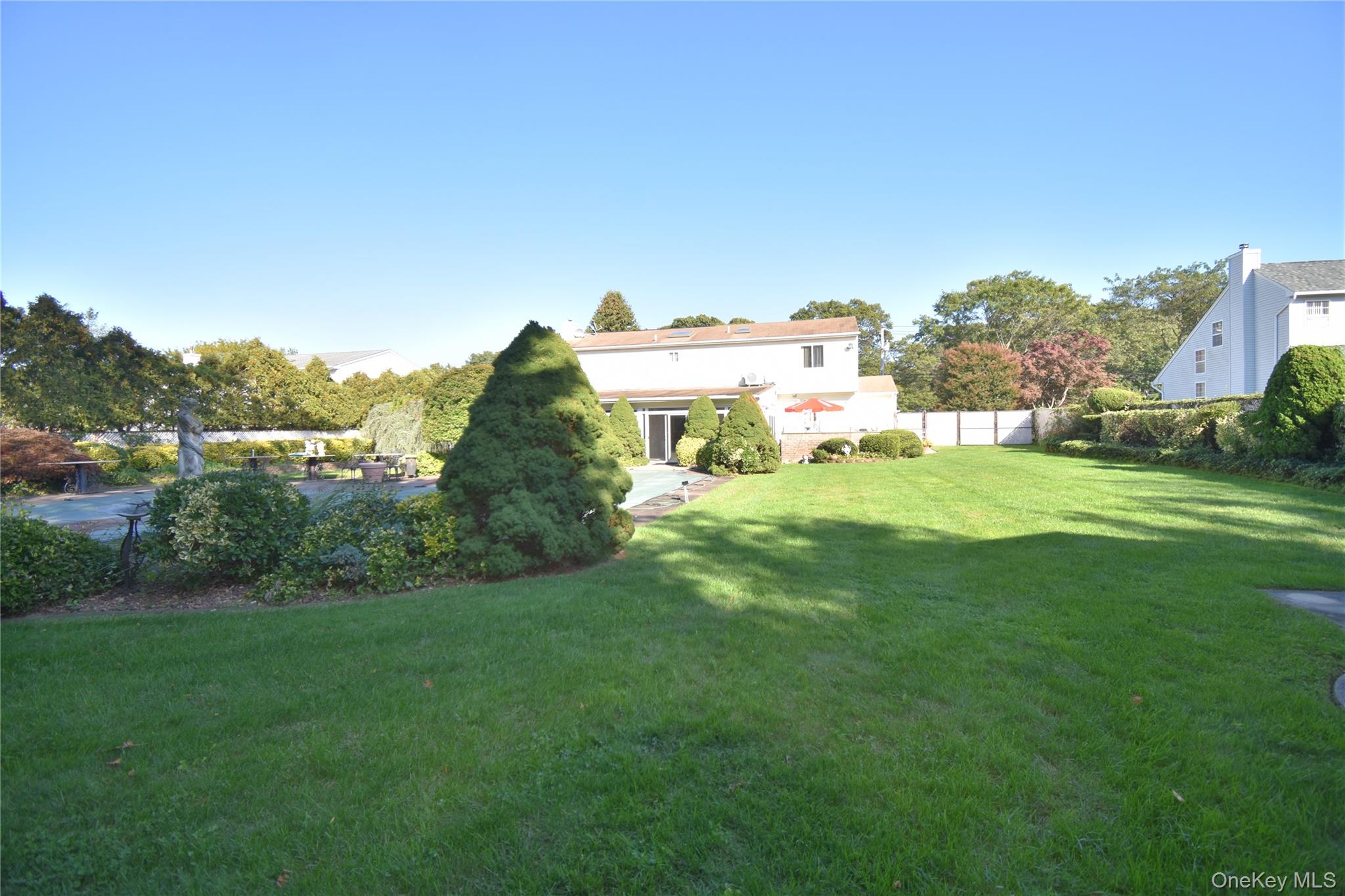 1130 Broadway Avenue, Holbrook, NY 11741