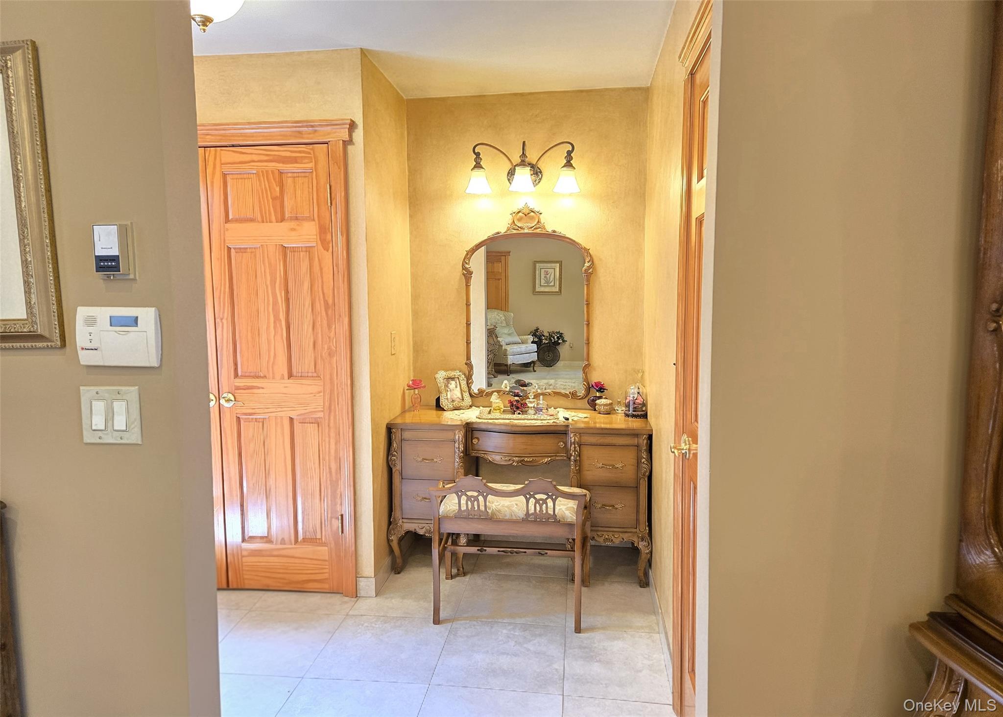 1130 Broadway Avenue, Holbrook, NY 11741