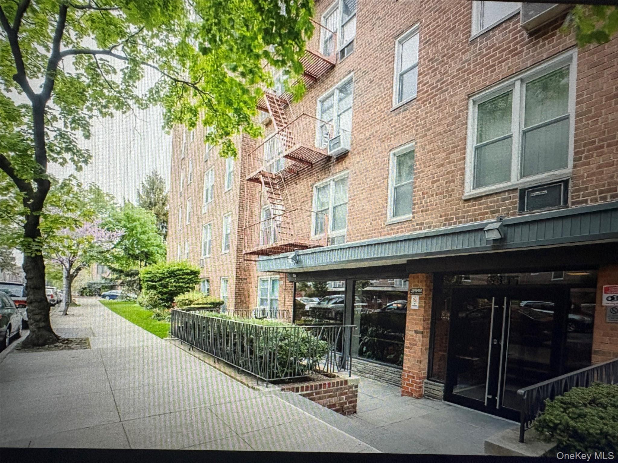 68-15 Selfridge Street 68-15 Selfridge Street # 5G, Forest Hills, NY 11414