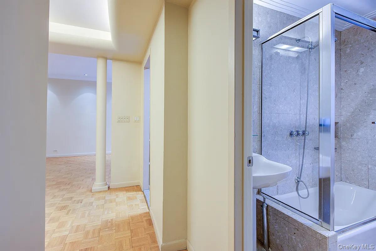 11034 73rd Road # 1D, Forest Hills, NY 11375