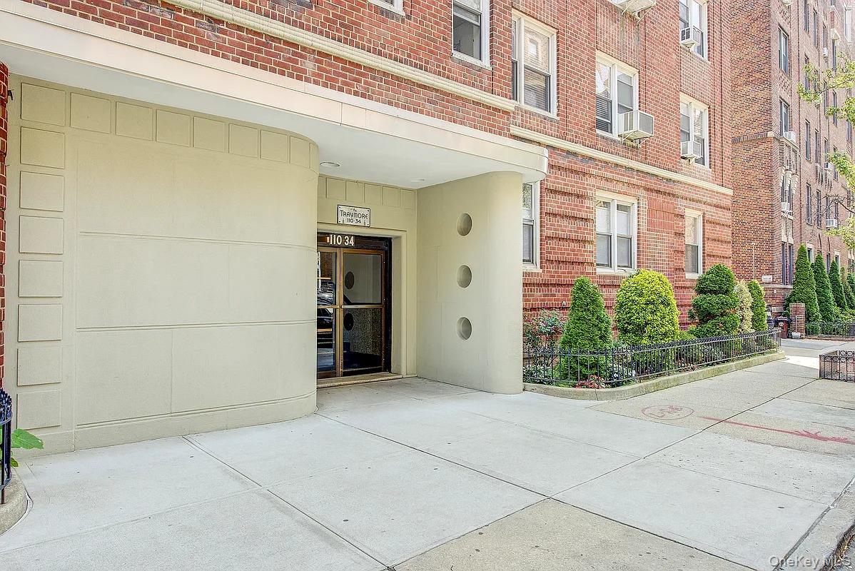 11034 73rd Road # 1D, Forest Hills, NY 11375