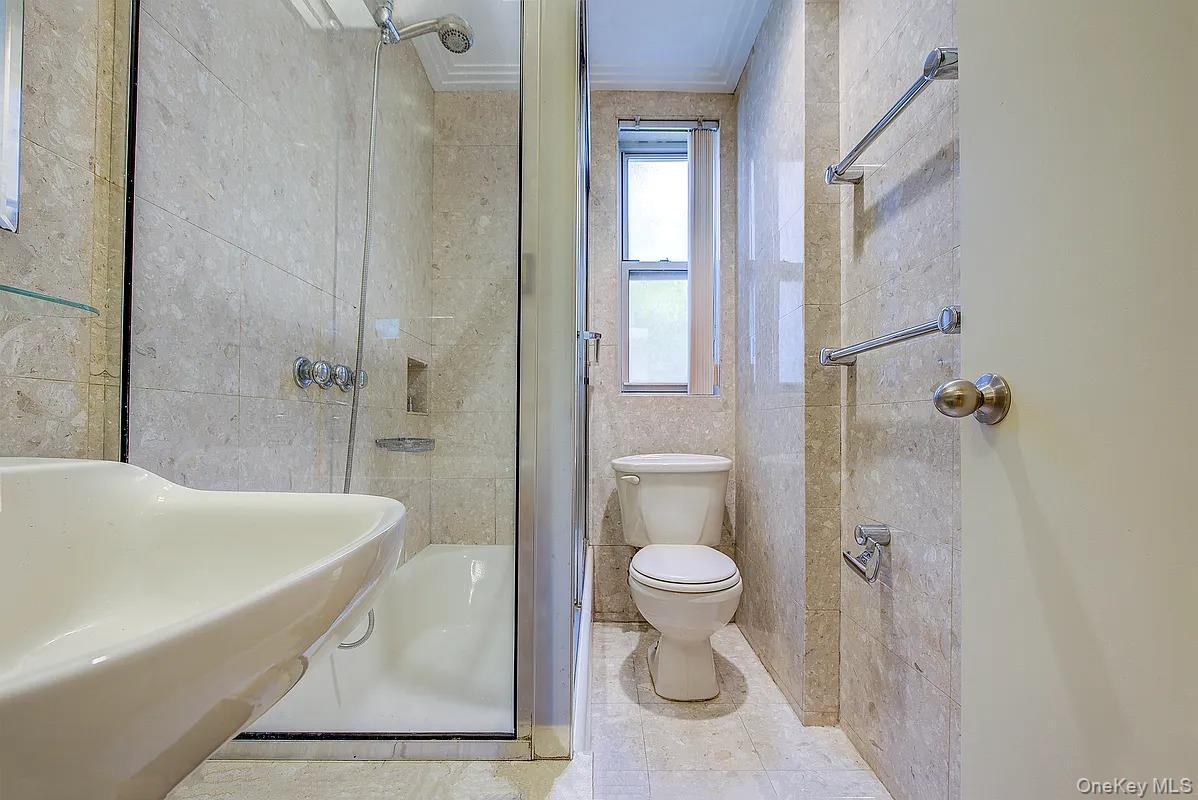 11034 73rd Road # 1D, Forest Hills, NY 11375