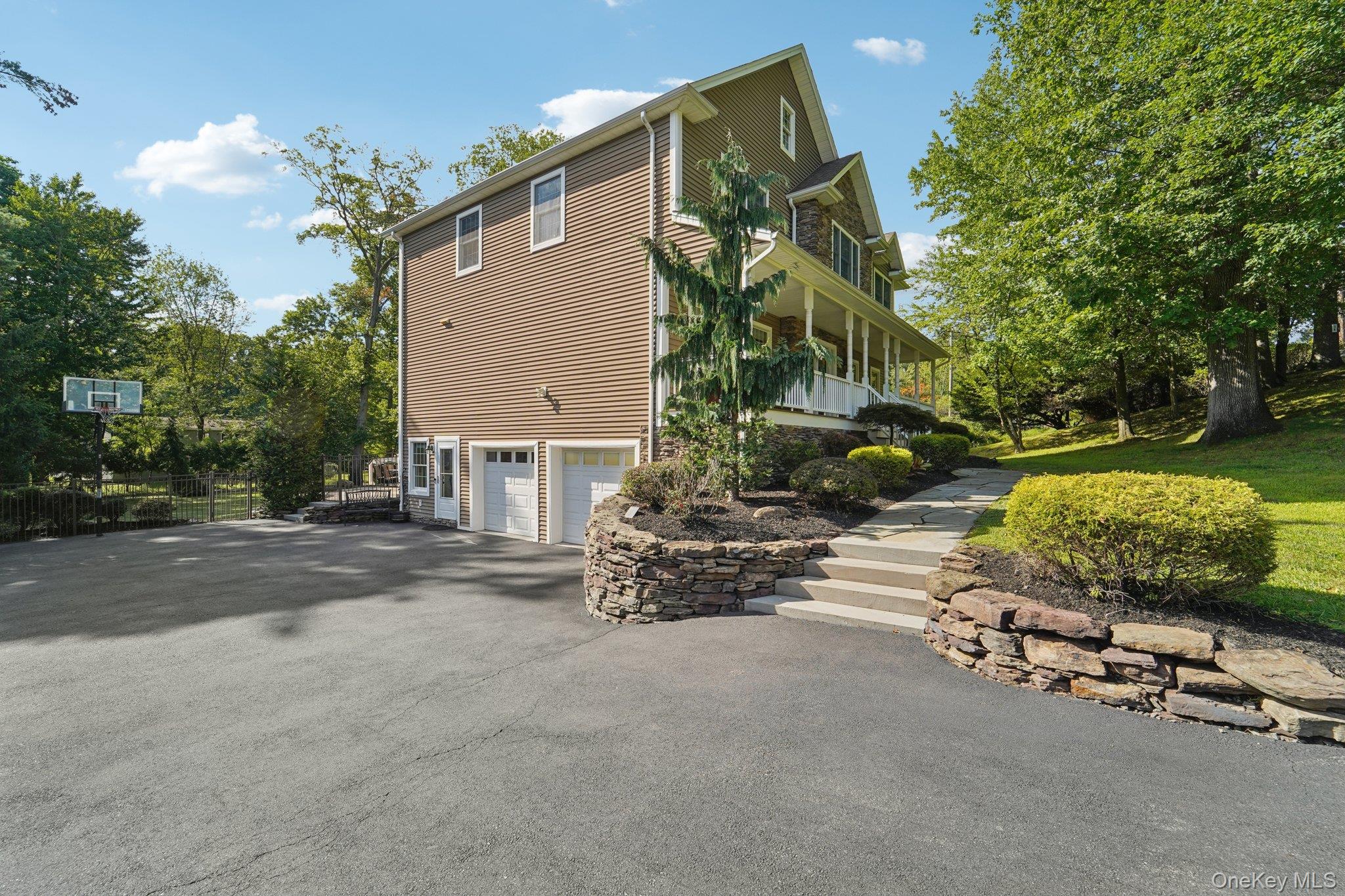 26 Summit Avenue, Tappan, NY 10983